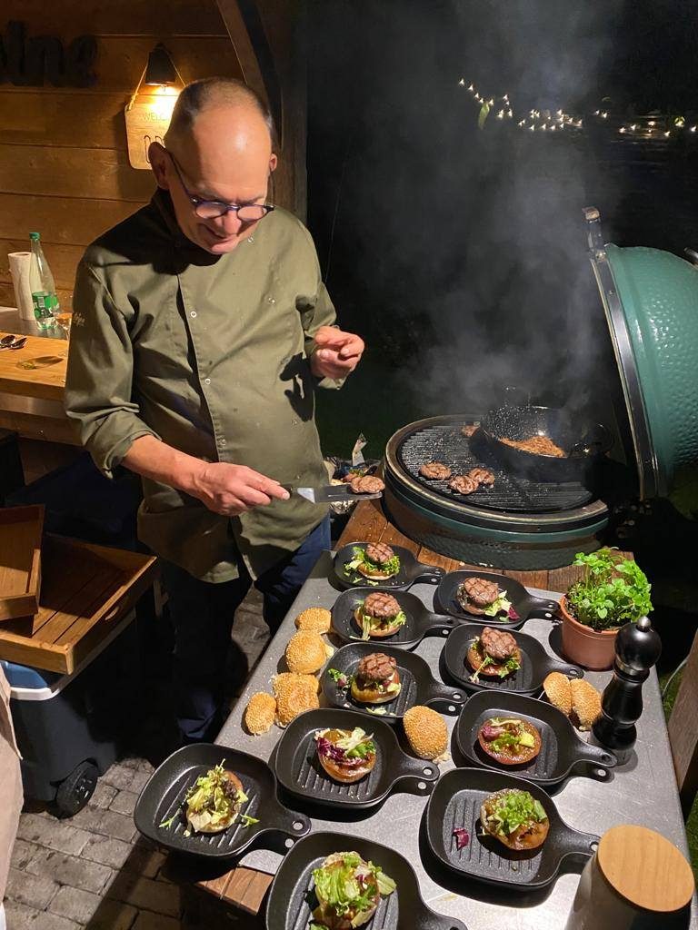 Foto bij artikel: ARIE VAN PROOIJEN - HET KOOK-ATELJEE